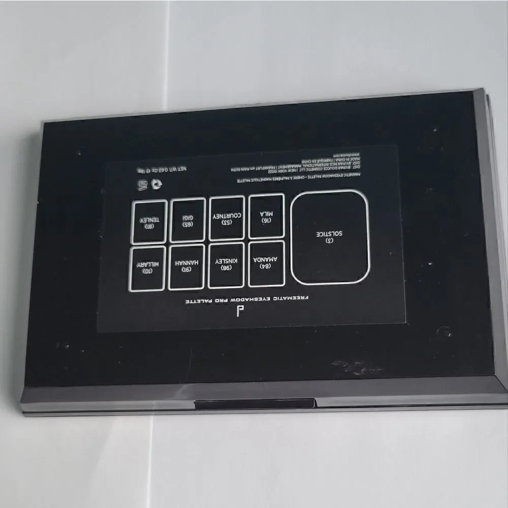 Doucce Freematic Eyeshadow Pro Palette